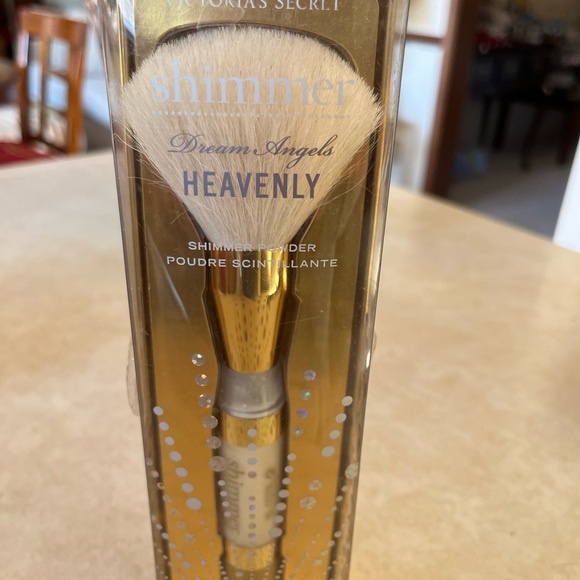 Victoria's Secret NIB RARE Dream Angels Heavenly Shimmer Powder Brush - Picture 2 of 5